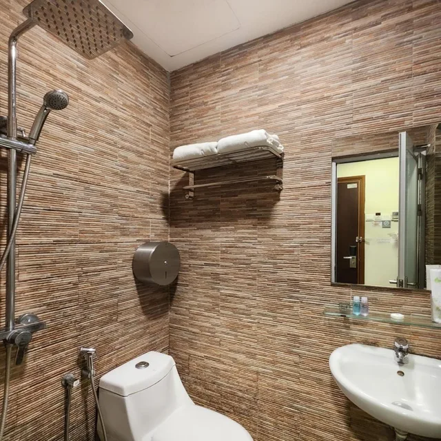 غرفة ديلوكس بسريرين منفصلين بإطلالة، IZUMI HOTEL BUKIT BINTANG 7/8