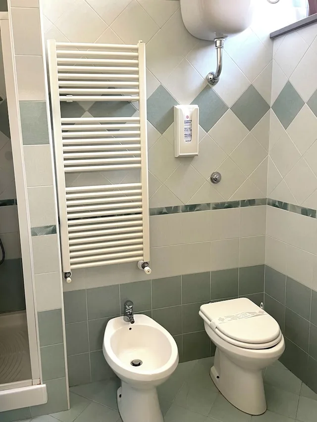Room, Twin Beds, Albergo Pace 2/2