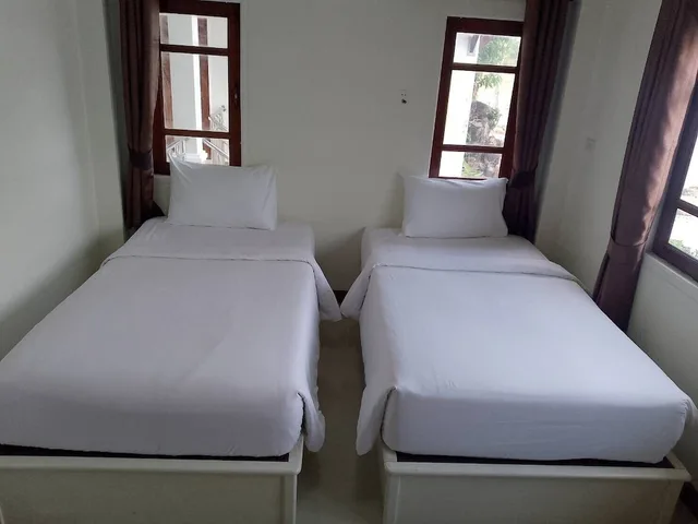 2 Bedrooms, Pool, Villa, Twin Beds, Shared Pool، ROYAL PINEAPPLE HOTEL a welcome to wealth and good fortune 1/4