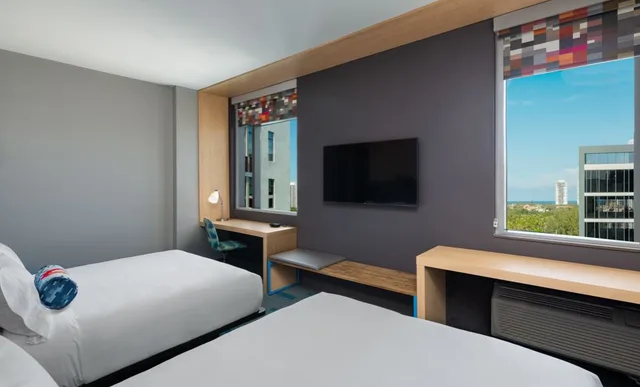 Aloft, Guest Room, 2 Queen Beds, Aloft Miami Aventura 1/5