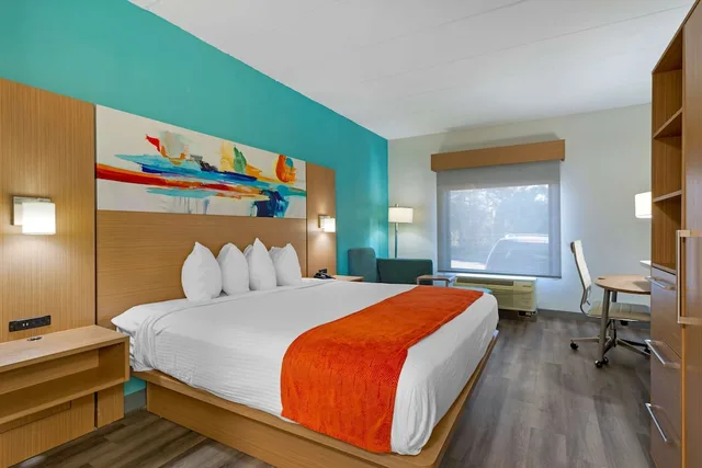 غرفة قياسية بسرير كينج، Best Western Plus Executive Hotel 5/10