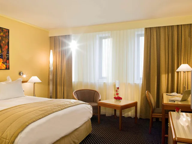 غرفة سوبيريور بسرير مزدوج بإطلالة على المدينة، Sofitel Algiers Hamma Garden 3/5
