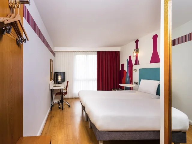 Duet, Twin Beds، Ibis Styles Barnsley 4/8