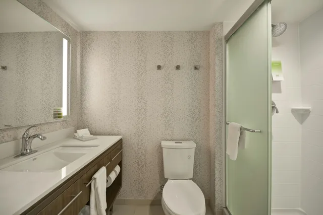 جناح استوديو بسرير كوين لذوي الإعاقة، Home2 Suites by Hilton Kansas City KU Medical Center 2/3