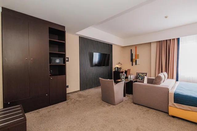 1 Bedroom, Luxury, King Bed, Comfort Hotel Astana 10/10