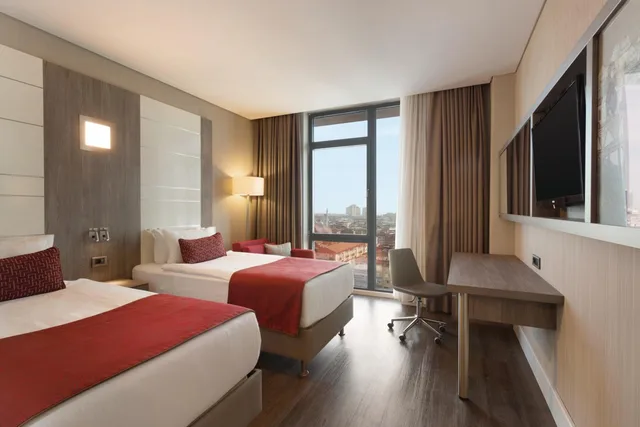 Room, Twin Beds, Smoking, Ramada Encore By Wyndham Bayrampasa 3/10