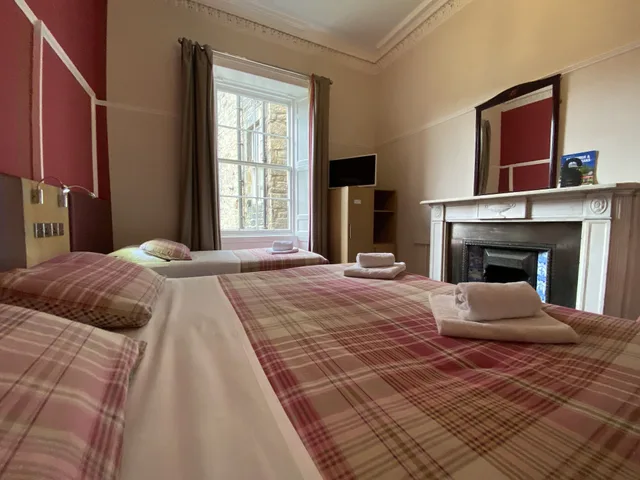 Comfort, Quadruple, Queen and Twin Beds, Regent House Hotel 2/6