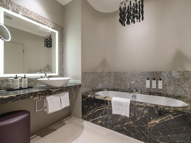 غرفة سوبيريور بسرير مزدوج، Steigenberger Grandhotel Hande 5/8