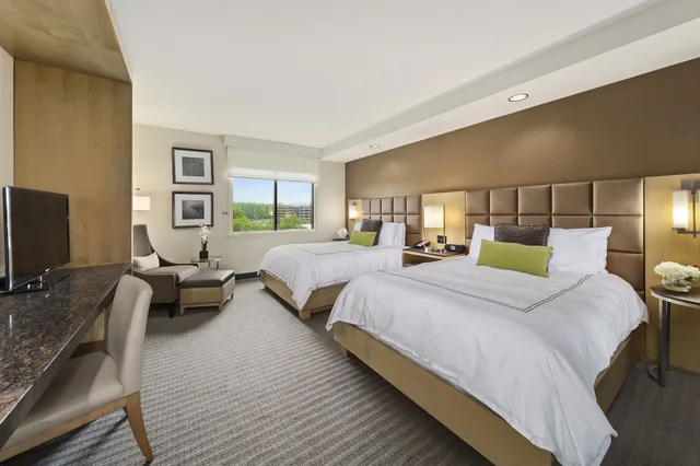 غرفة تنفيذية بسريرين كوين، The Hotel at Arundel Preserve 1/1