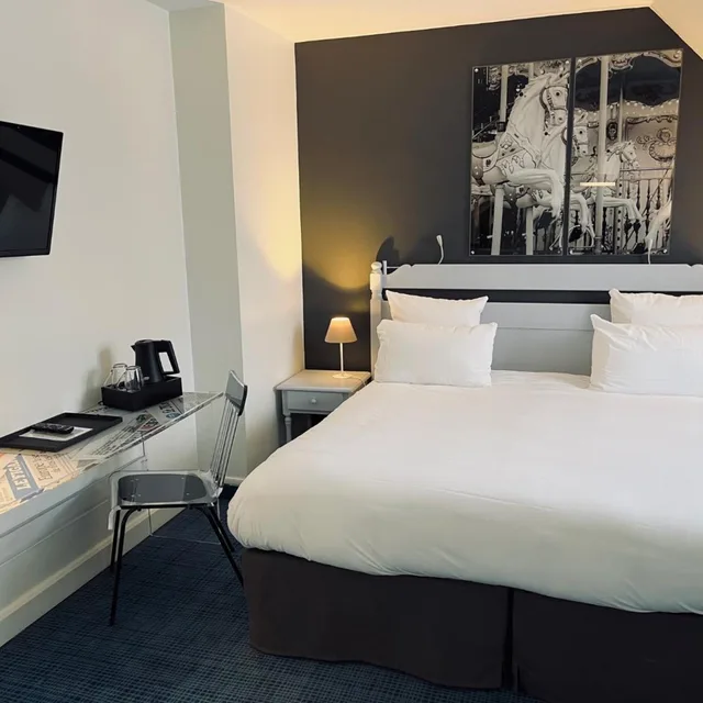 غرفة سوبيريور بريفيليج بسرير مزدوج، Hotel the Originals City Rueil Centre 1/4