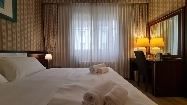 غرفة سوبيريور مفردة بسرير كوين، Venice Michelangelo Hotel 5/8