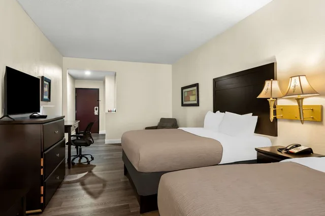 Room, 2 Queen Beds, Quality Inn & Suites Lafayette 1/3