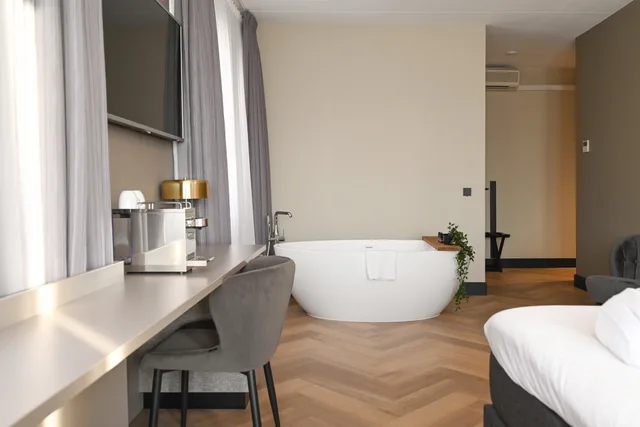 جناح جونيور بسرير كينج، Hotel Alkmaar 2/2