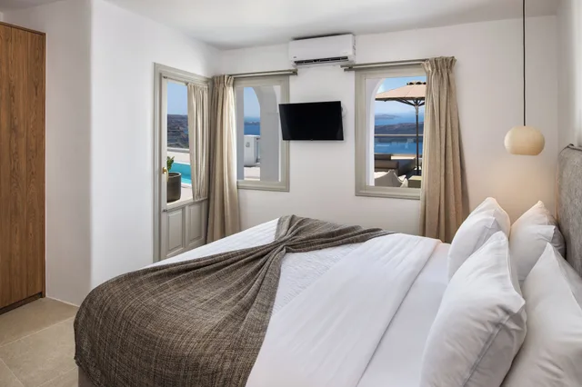 Standard, Queen Bed, Volcano View, Pool Floor، Ira Hotel Spa 6/8