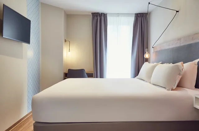 Standard, Double Bed, Maison Montgrand Marseille Vieux Port 1/2