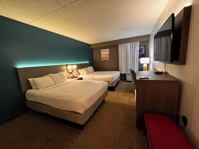 Room, 2 Queen Beds, Accessible, Comfort Inn Darien - North Brunswick 1/6