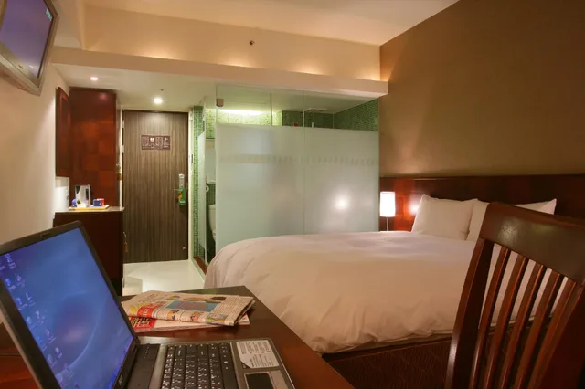 غرفة ديلوكس بسرير مزدوج، In One City Inn 1/1