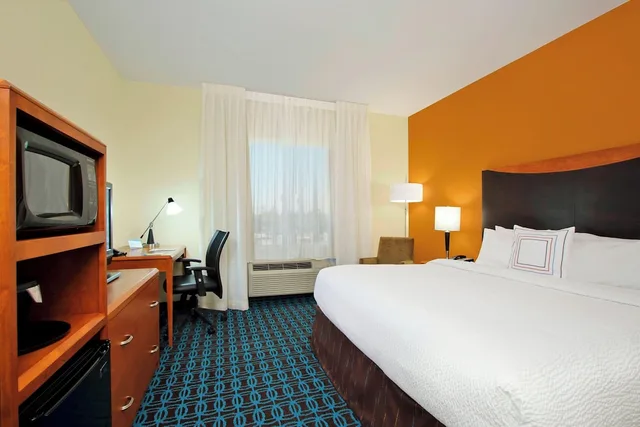 غرفة بسرير كينج لذوي الإعاقة، Fairfield Inn Suites By Marriott Fresno Clovis 1/2