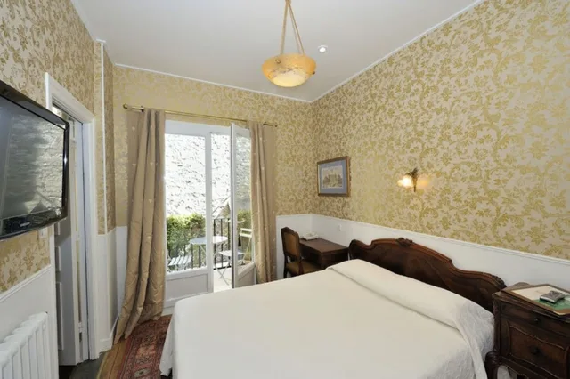 غرفة كلاسيكية بسريرين منفصلين، Hotel De Labeille 4/10