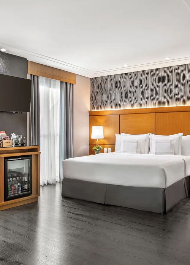غرفة بريميوم بسرير كينج بشرفة، Melia Jardim Europa 1/6
