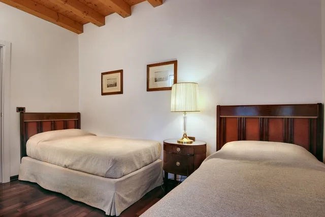 غرفة بسريرين منفصلين، 500 Bed And Breakfast 2/2