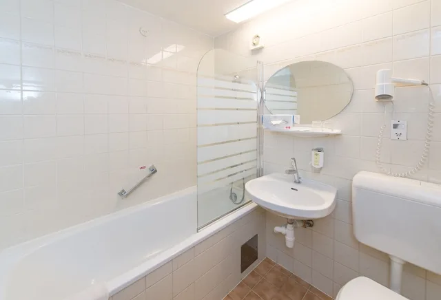 غرفة كومفورت بسرير مزدوج، Mozart Hotel 4/4