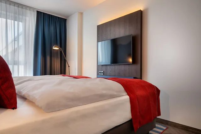 غرفة بسرير كوين لذوي الإعاقة، Holiday Inn - the niu, Keg Hamburg Ost, an IHG Hotel 4/6