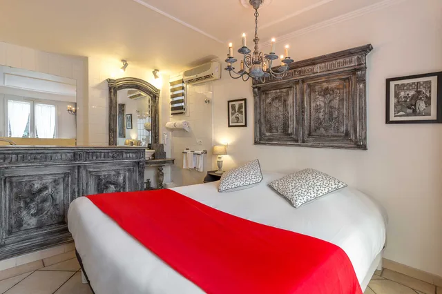 شرفة، Hotel the Originals Martigues Clair 1/2