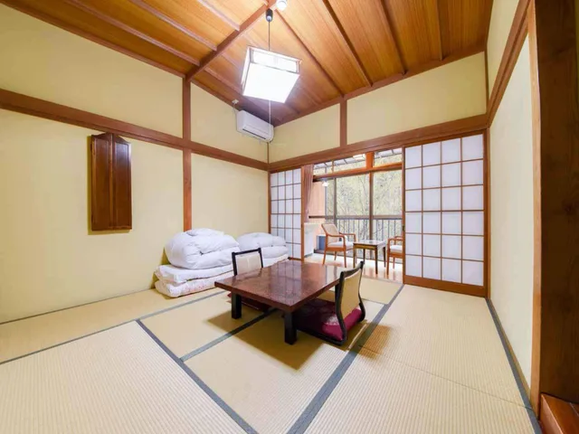 غرفة يابانية في المبنى الرئيسي، Shirahone Onsen Tsuruya Ryokan 1/1