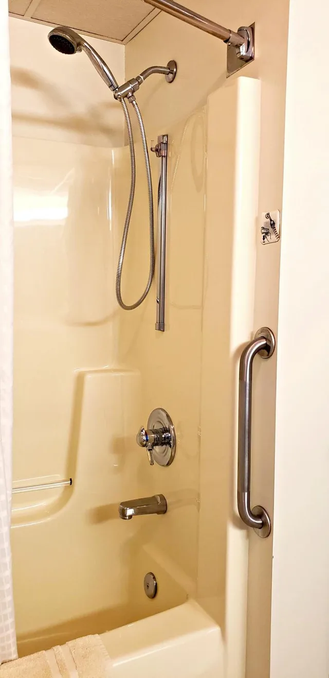 غرفة بسرير مزدوج لذوي الإعاقة، Berlin Heritage Inn 4/5