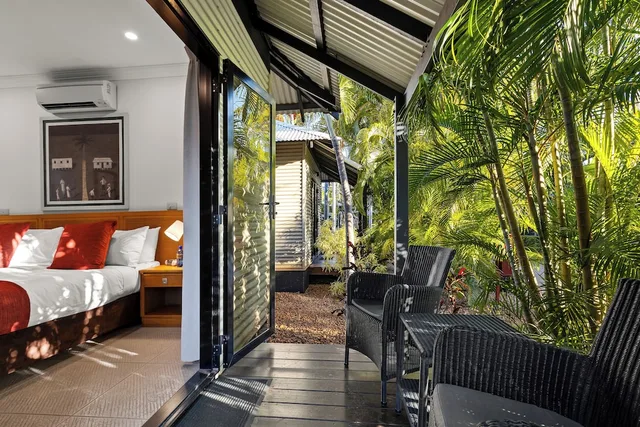 Pearl, Guest Room, King Bed، The Pearle of Cable Beach Broome 3/7