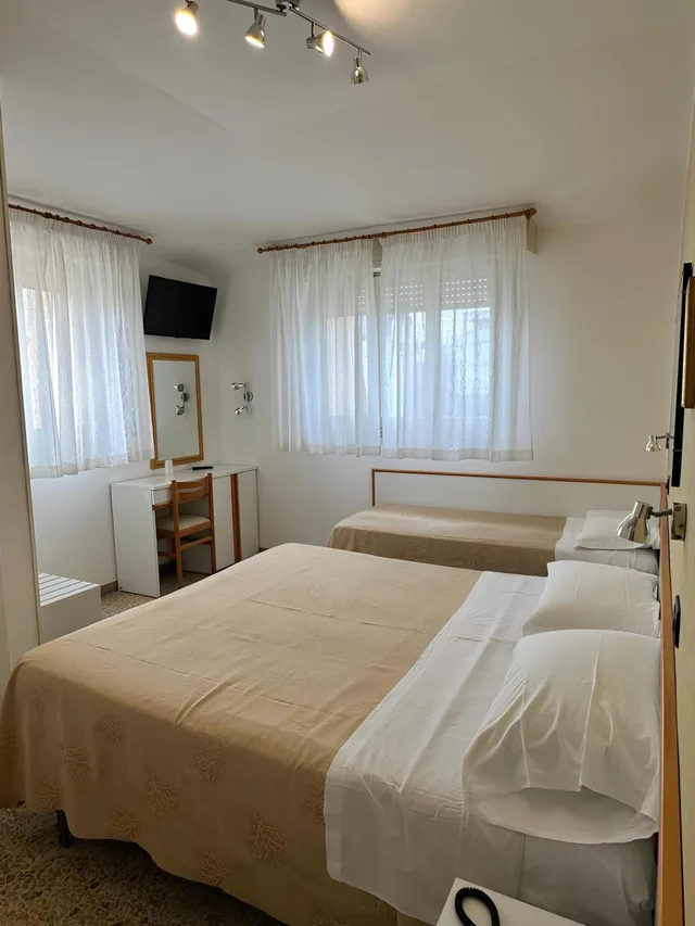 غرفة اقتصادية ثلاثية بسرير فردي، Hotel Piccinelli 3/10