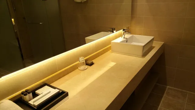 غرفة قياسية بسريرين منفصلين، J Square Hotel 2/4
