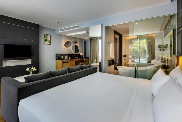 Studio, Suite, King Bed, Pool Access، Wyndham Grand Nai Harn Beach Phuket 1/7