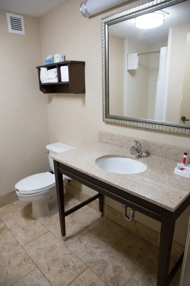 Room, 2 Queen Beds, Baymont By Wyndham Saraland 4/5