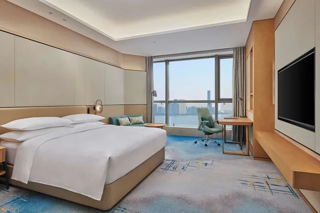 غرفة تنفيذية بسرير كينج مع دخول الصالة، Hilton Suzhou Wuzhong 1/7