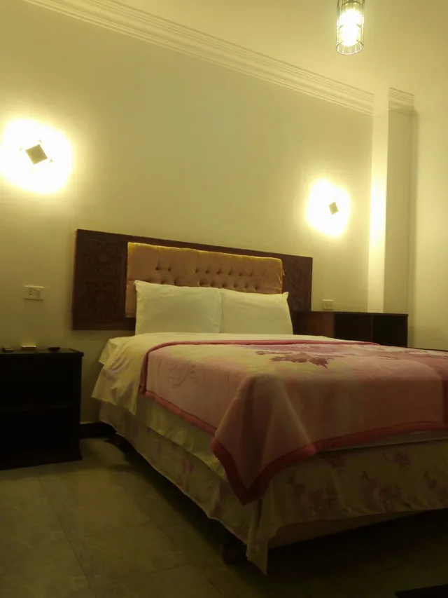 Mixed Dorm, Arabian Nights Hotel 1/3