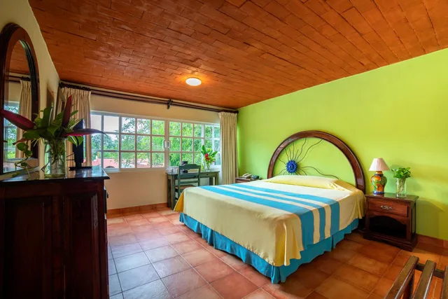غرفة قياسية بسريرين مزدوجين بإطلالة على الحديقة، Chichen Itza Hotel 1/4