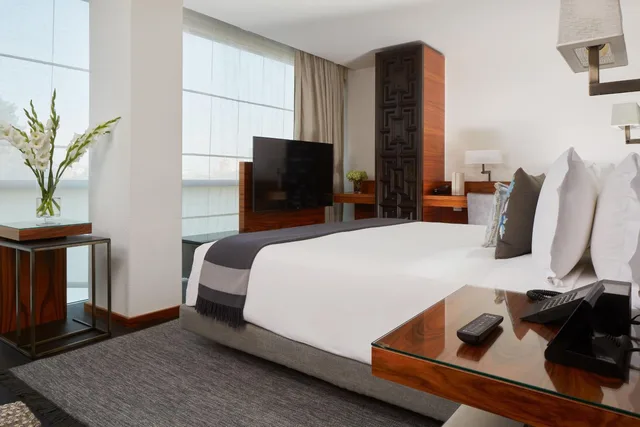 غرفة غراند ديلوكس تنفيذية كبيرة بسرير كينج، Las Alcobas A Luxury Collection Hotel Mexico City 1/3