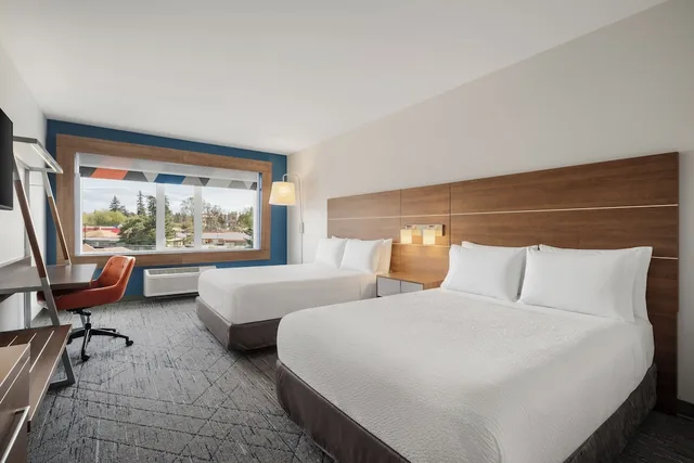 غرفة قياسية بسريرين كوين لذوي الإعاقة، Holiday Inn Express And Suites Victoria Colwood 1/6