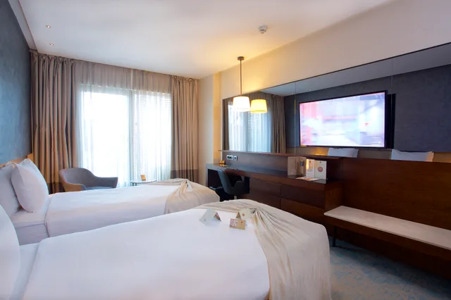 غرفة قياسية بسريرين منفصلين، Dosso Dossi Hotels and SPA Downtown 2/3