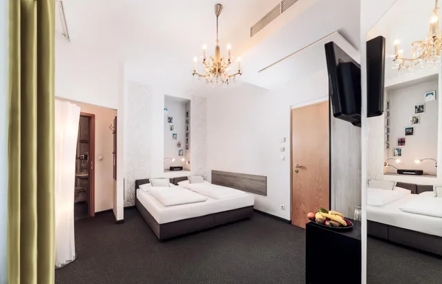 غرفة بسرير كينج بإطلالة على المتنزه، Boutique Hotel Donauwalzer 7/10
