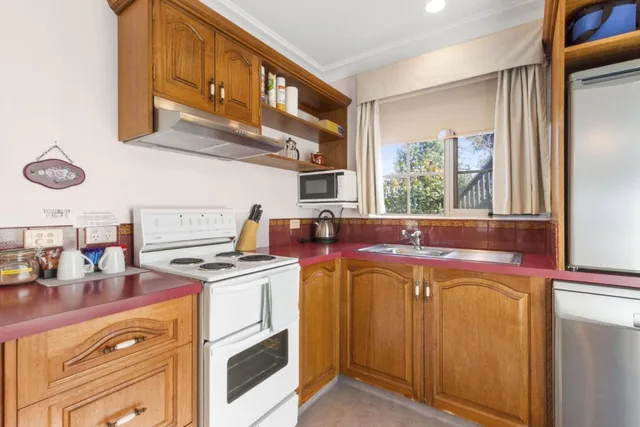 3 Bedrooms, Cottage, Bay View، Swansea Cottages & Motel Suites 9/9