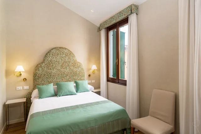 غرفة قياسية بسرير كوين، Villa Rosa 3/10