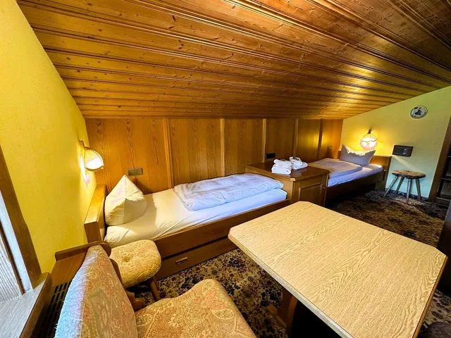 غرفة عائلية بسريرين كوين بشرفة مع أريكة، Deva Hotel Sonnleiten 3/4
