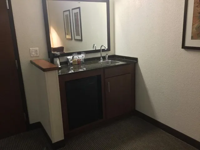 غرفة بسرير كينج في طابق مرتفع، Hyatt Place Nashville Airport 5/5