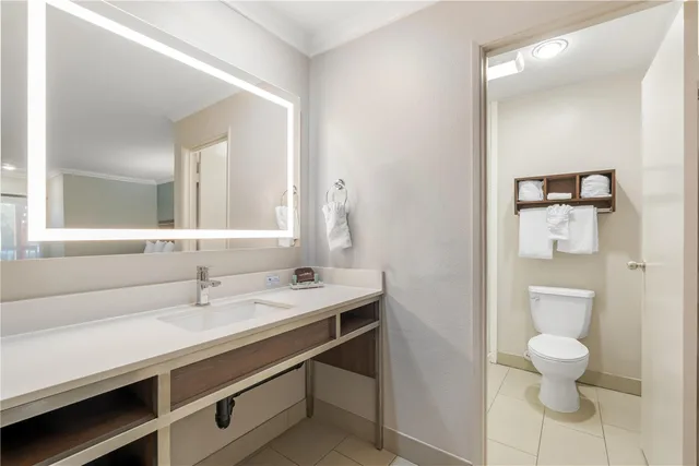 غرفة بسريرين مزدوجين، Best Western Courtesy Inn - Anaheim Park Hotel 3/3