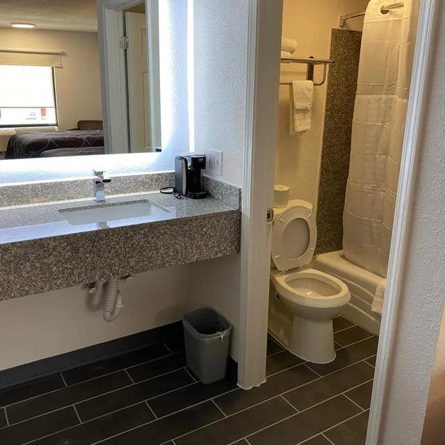 غرفة ديلوكس بسريرين مزدوجين، Super 8 By Wyndham Marietta/West/Atl Area 9/10