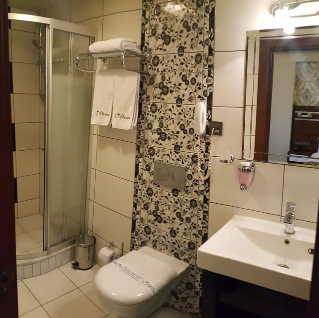 غرفة قياسية بسرير مزدوج وسرير فردي، My Liva Hotel 6/7
