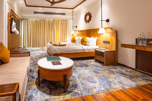 Family Suite, Laxman Jhula Divine Resort 1/1
